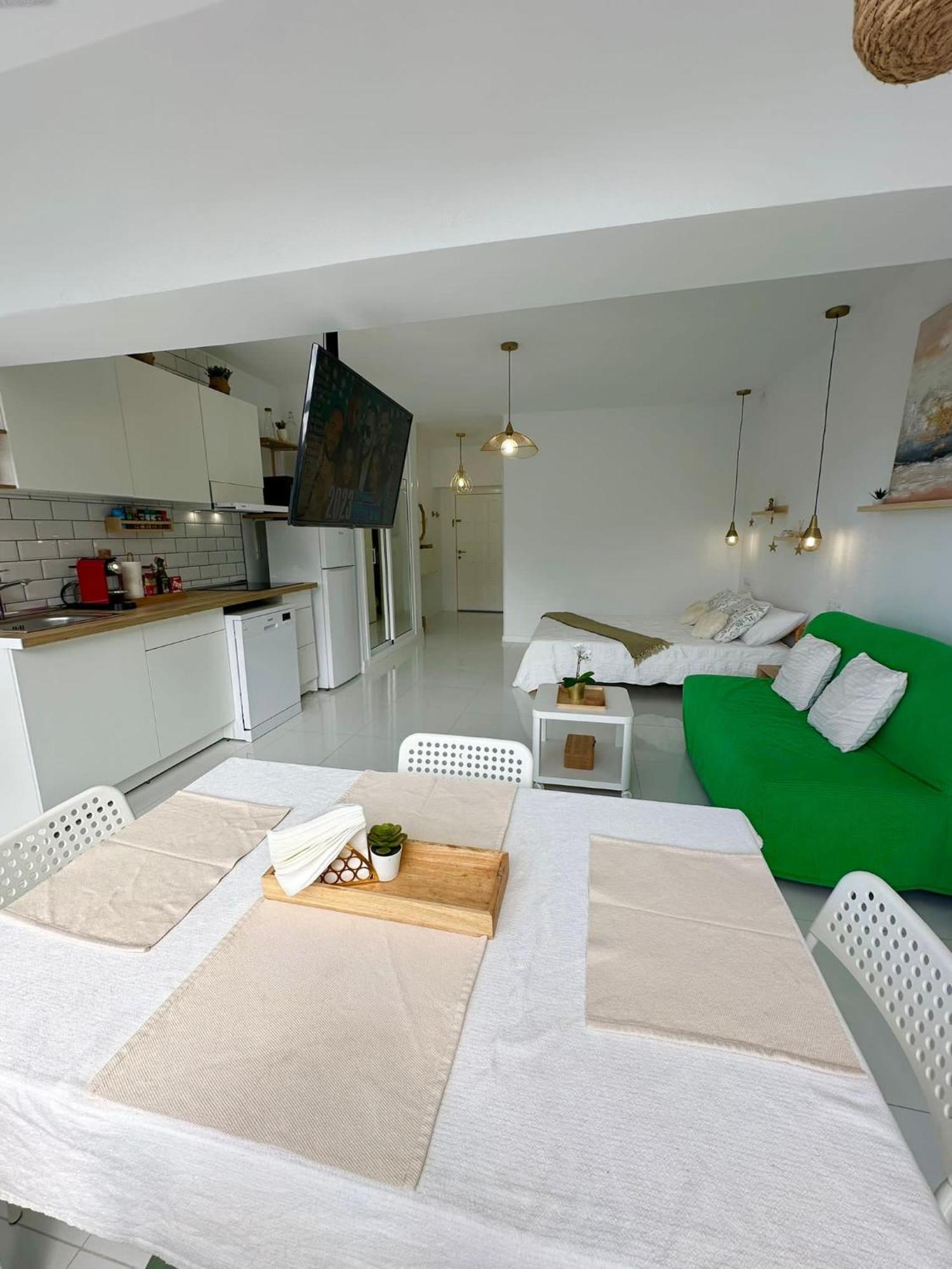 Paradise Studio Belair Wifi, Piscina, Parking 拉克鲁斯 外观 照片